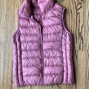 Uniqlo Quilted Puffer Vest in dusty Rose Pink